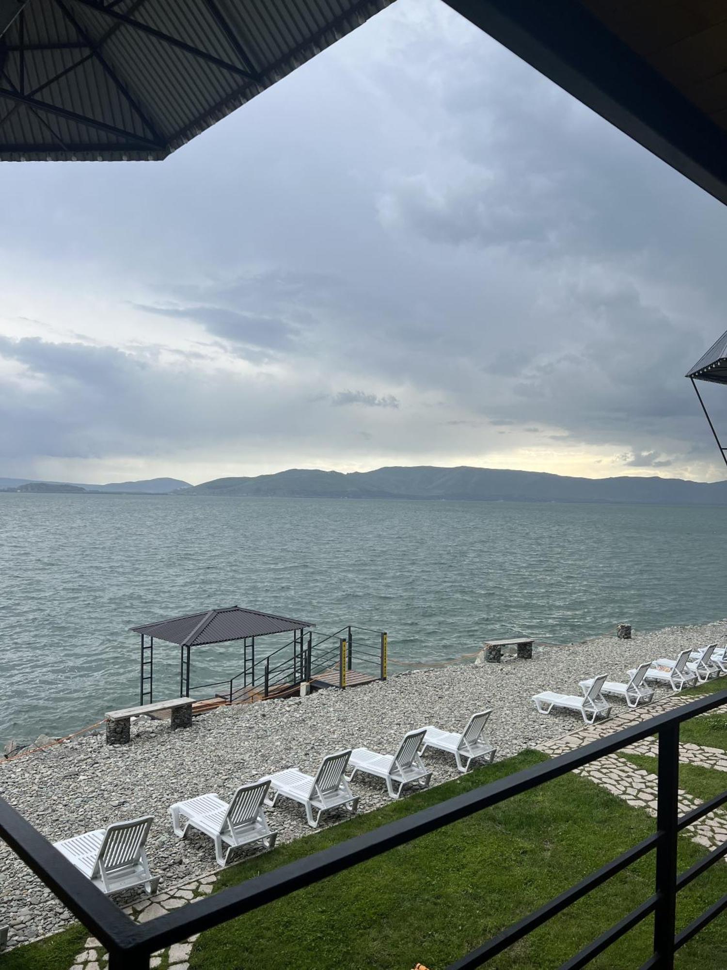 Altitude 1900 Dive Resort - Sevan Lake Chambarak Eksteriør billede